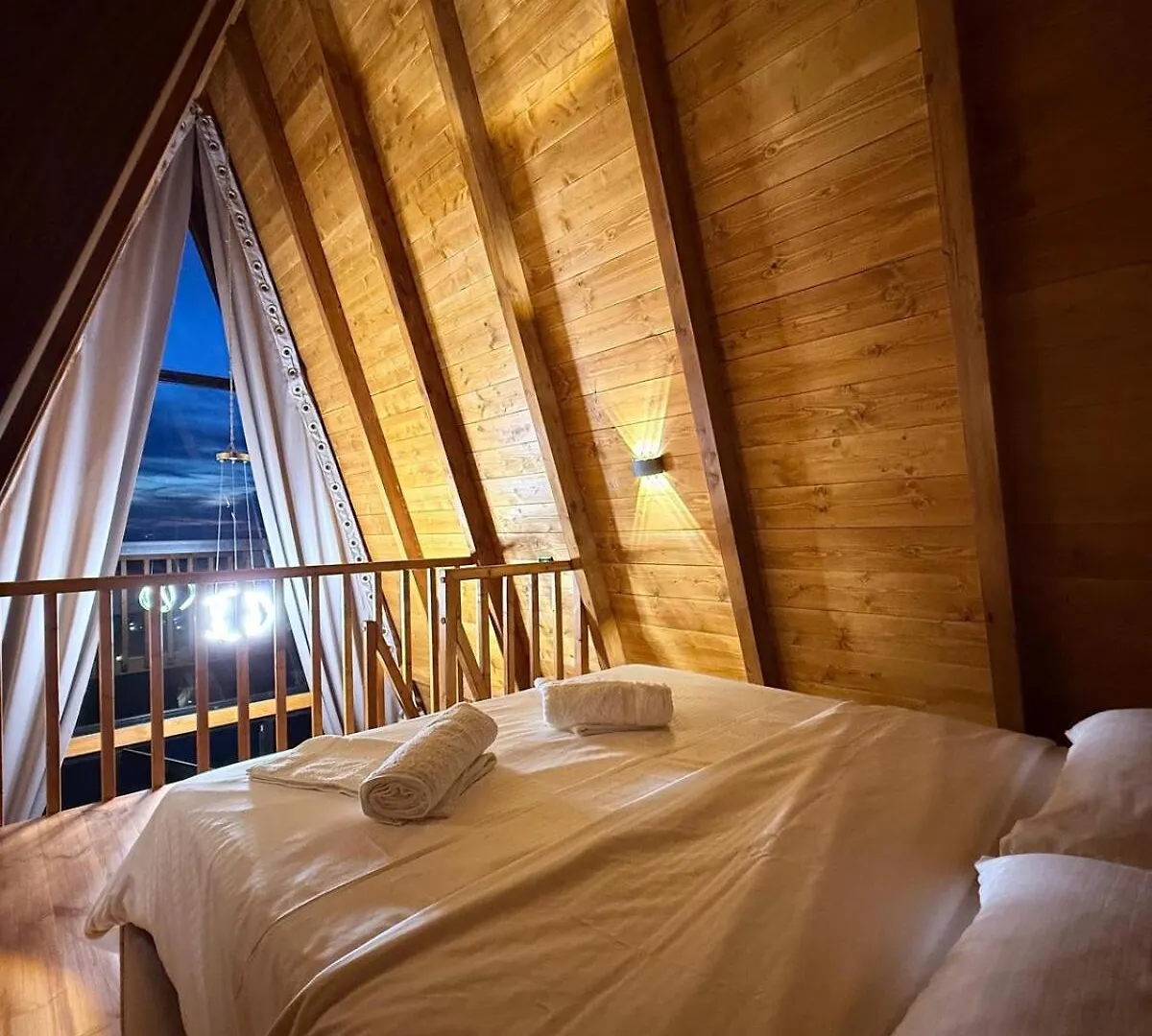 Azalea 2, Cozy Wooden Villa Tiran Arnavutluk